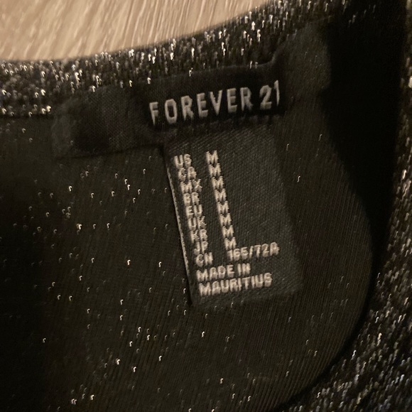 Silver glittery short romper - Picture 2 of 4